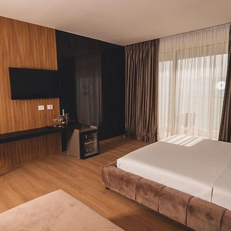 Hotel Grand Mirage Vlorë Exterior foto